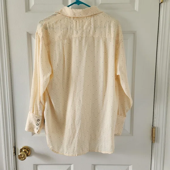 Free People Light Polka Dot Long Sleeve Button Down Shirt Blouse - Sz XS - Picture 2 of 7